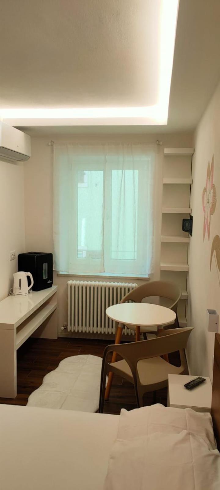 Bed and Breakfast Casa Pitem Torbole Sul Garda Camera foto