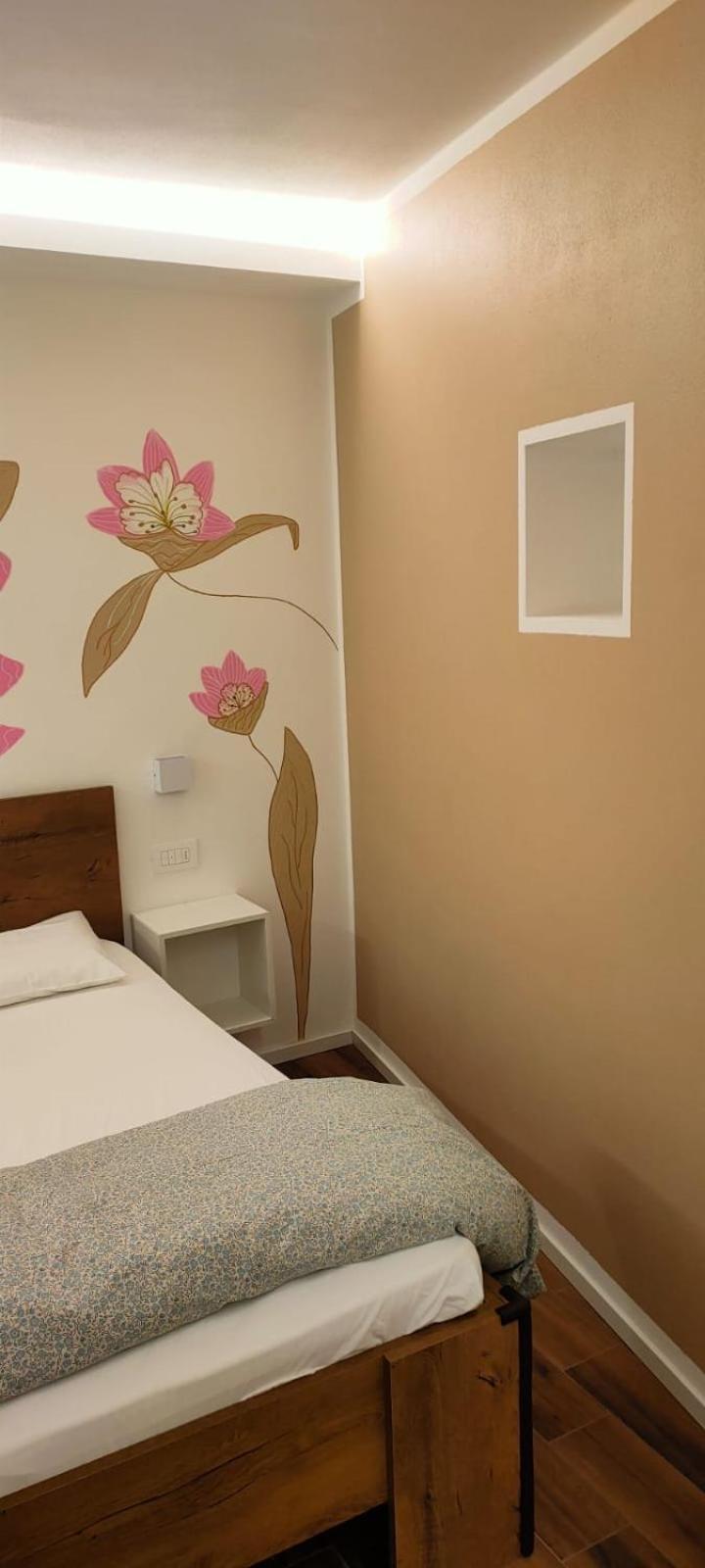 Bed and Breakfast Casa Pitem Torbole Sul Garda Camera foto