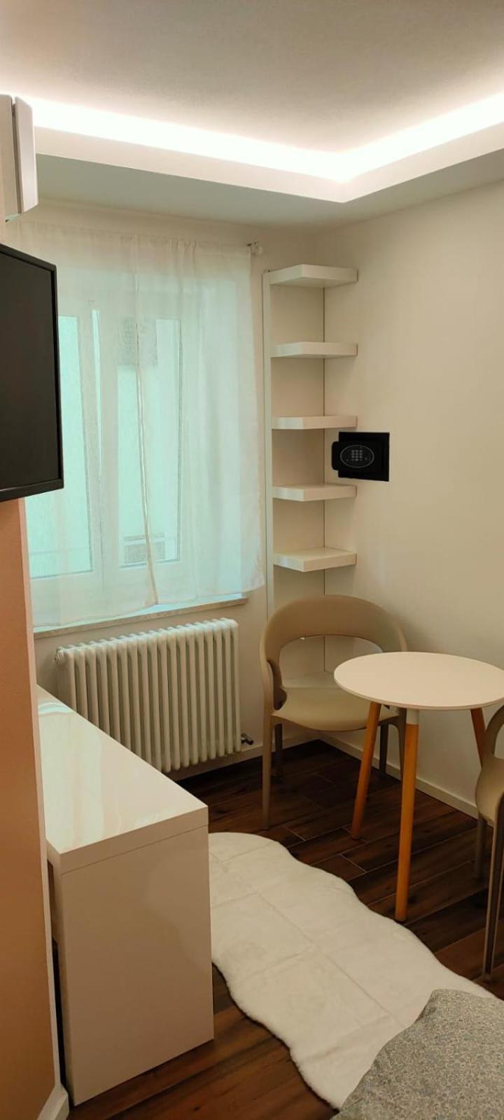 Bed and Breakfast Casa Pitem Torbole Sul Garda Camera foto